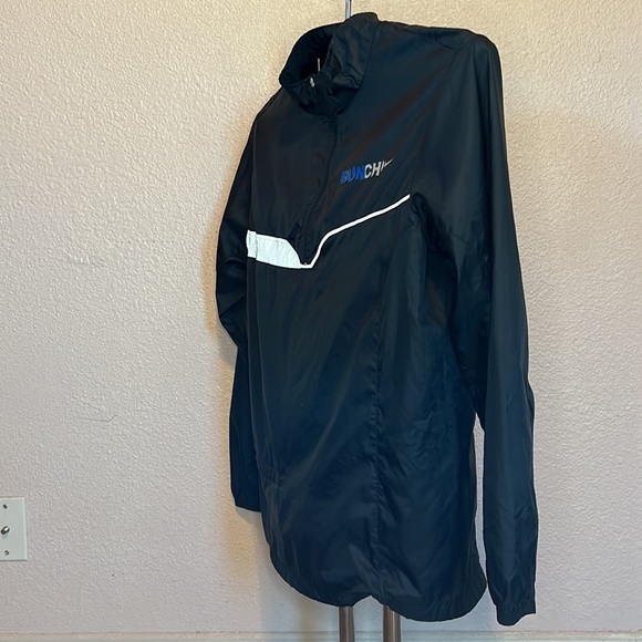 Nike Run Chi Chicago Marathon Jacket 
Size L
Black/Blue/3M - Picture 5 of 16